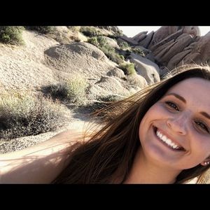 Meet your Posher, Kira